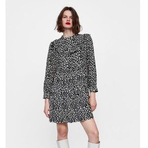 Zara Black and White Long Sleeve Dress